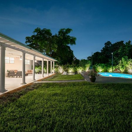 Vila New Tropical Oasis Retreat In Miami Exteriér fotografie