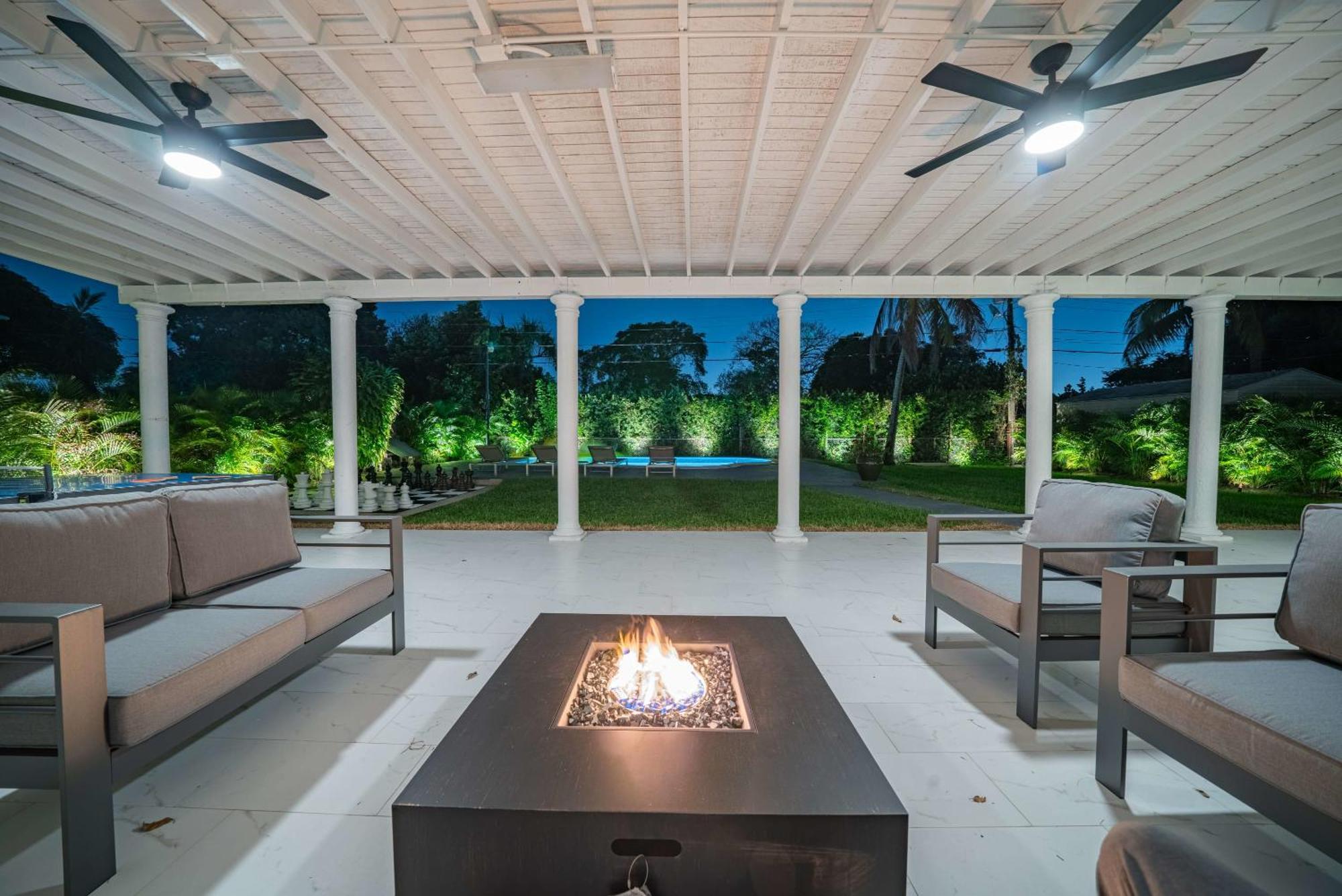 Vila New Tropical Oasis Retreat In Miami Exteriér fotografie