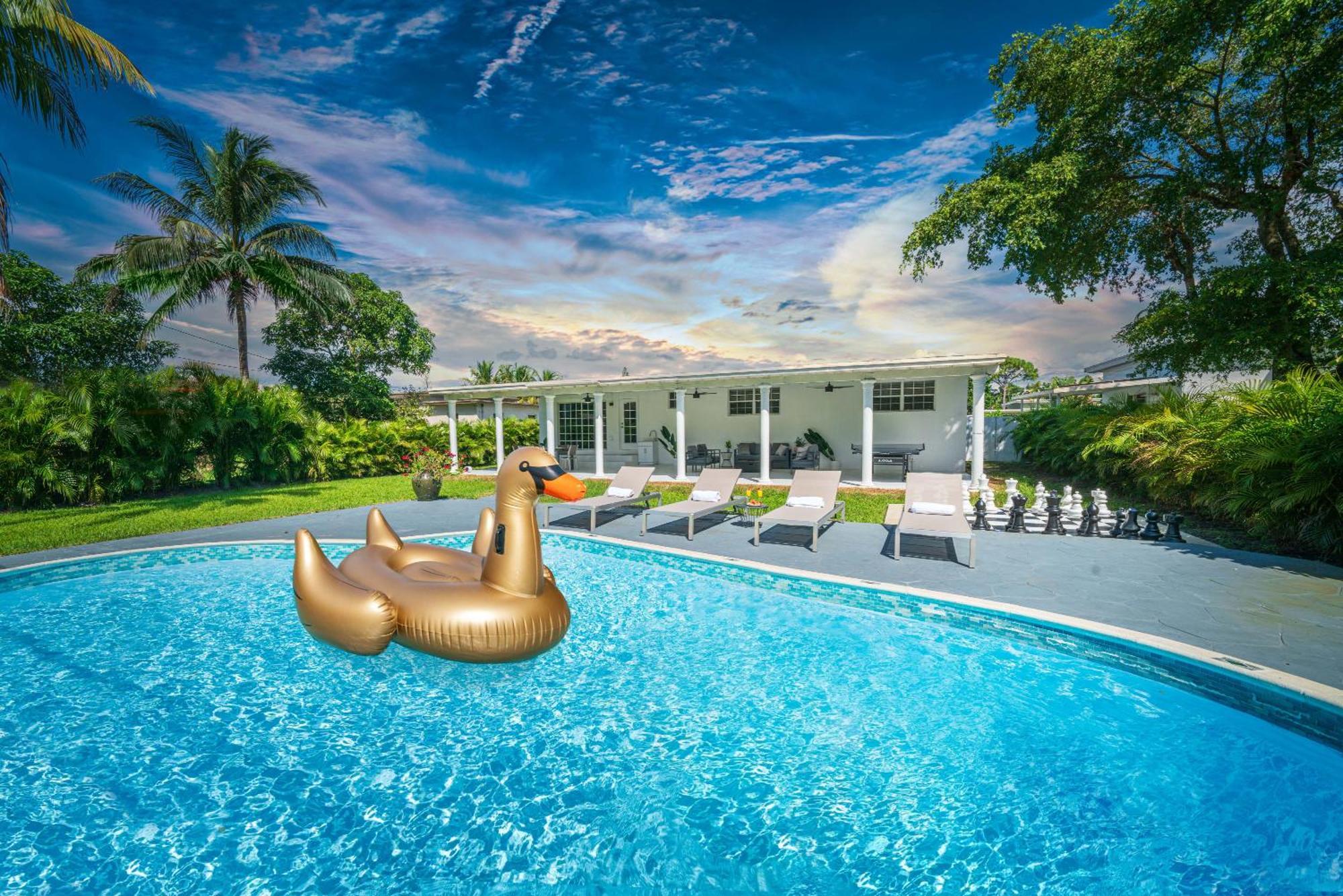 Vila New Tropical Oasis Retreat In Miami Exteriér fotografie